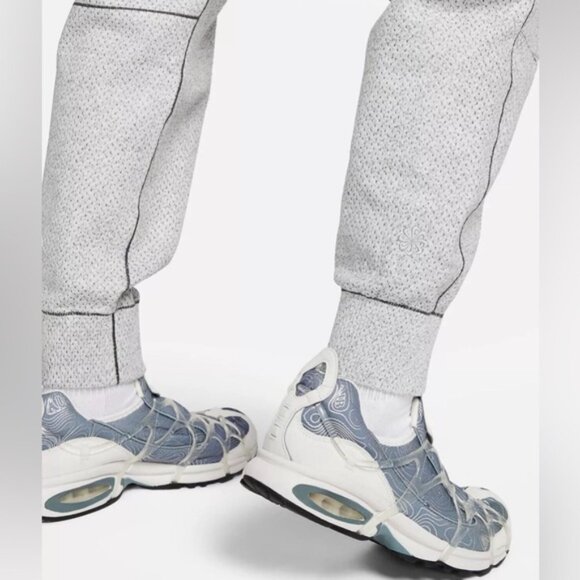 NWT Nike Forward Therma Fit ADV Tech Pack Gray Joggers Men's DQ4266-084 MEDIUM - Picture 2 of 16